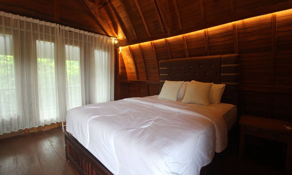 Banyuasri Hotel | Belvilla Serenity Resort