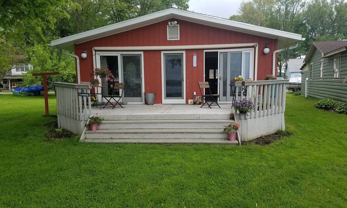 Bemus Point House | Bemus Point Lake Front Cottage with Dock