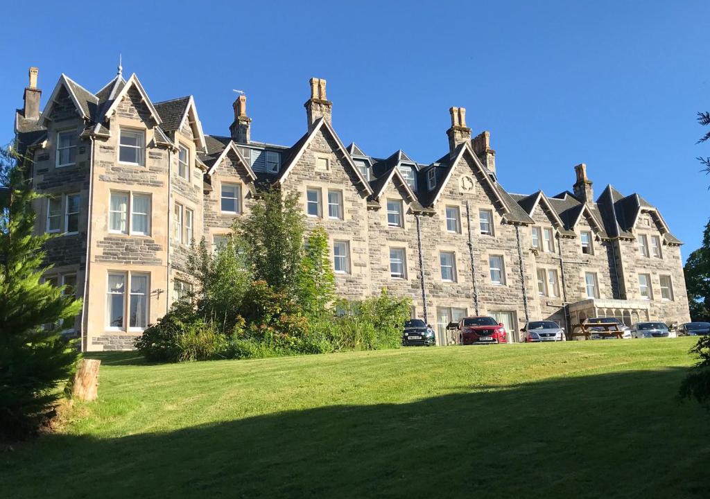 Marybank Hotel | Ben Wyvis Hotel
