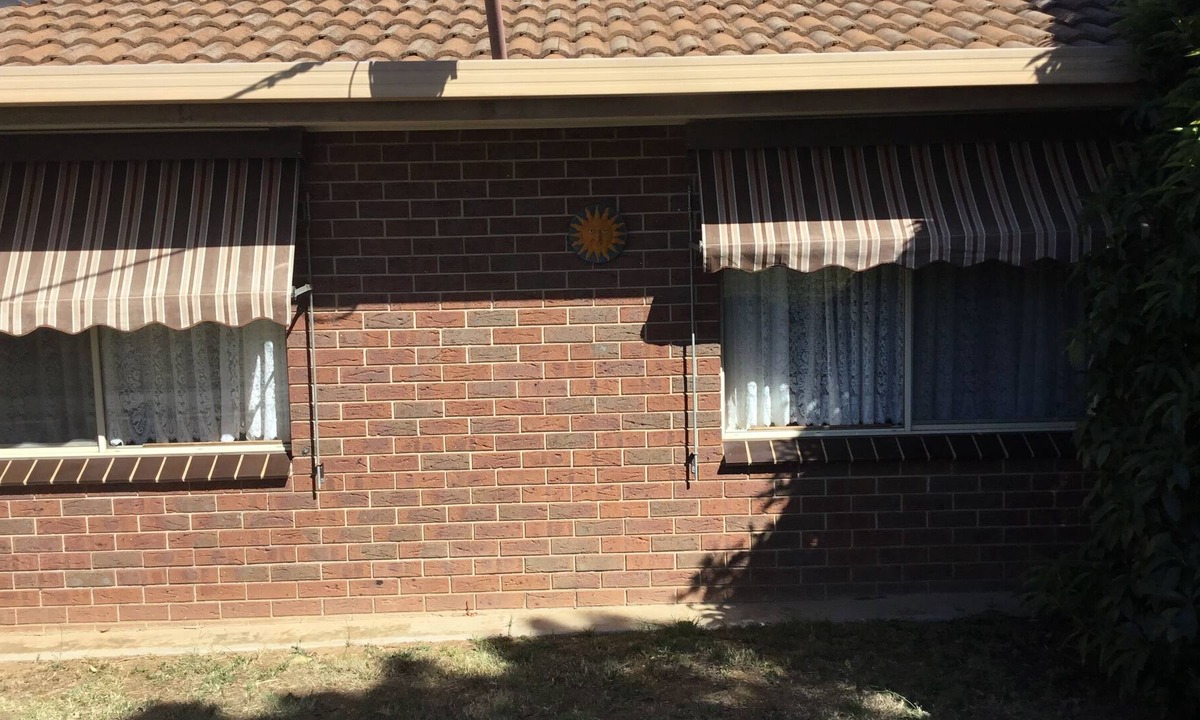 Flora Hill Apartment | Bendigo Self Contained two bedroom unit Dengai Short Stay Unit .