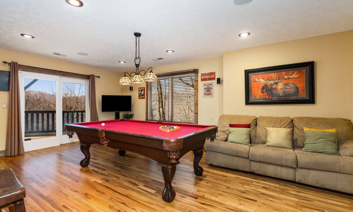 Maggie Valley Cabin | Beneath the Stars-3 BR Log Cabin