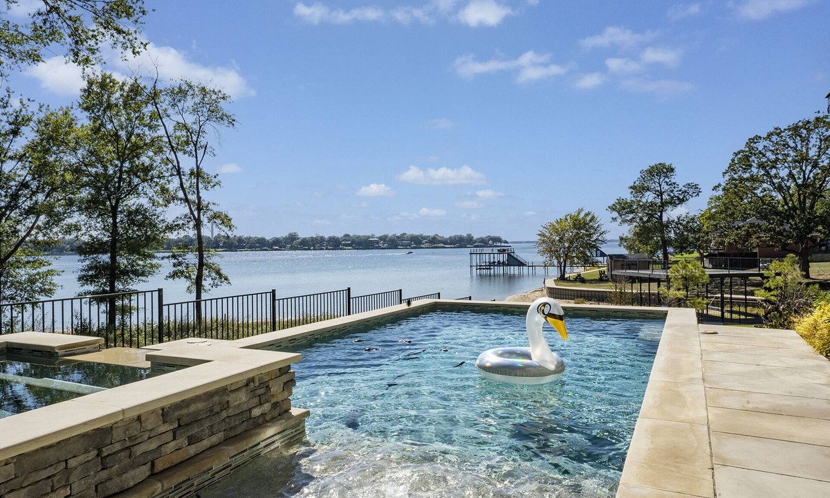 Caney City House | Benjamin Manor in Cedar Creek Lake