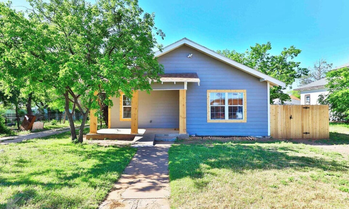 Abilene House | BennBrook 3 Bedroom | 2 Bath - AI Welcome!