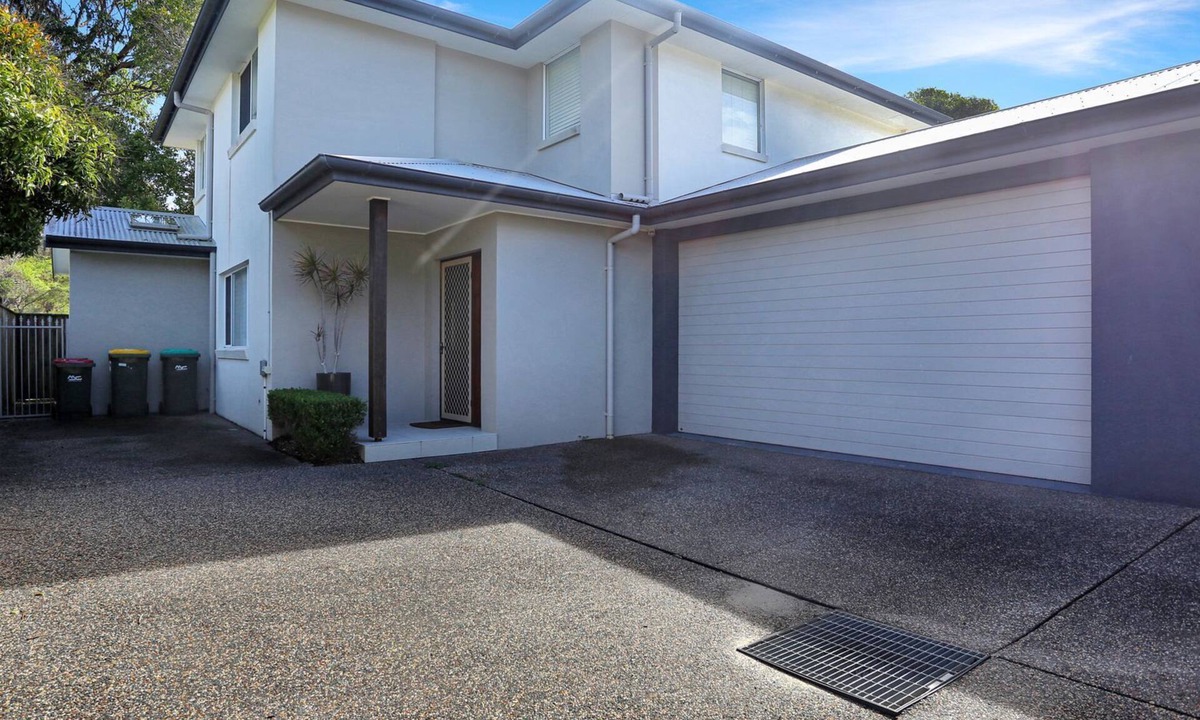 Hawks Nest House | Bennett’s Beach Townhouse