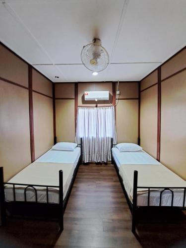 Kuala Tahan Hostel | Benteng Taman Negara