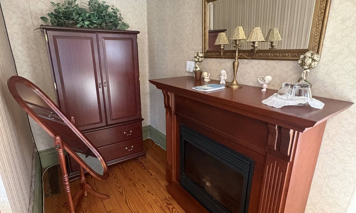 Poultney Bed & Breakfast | Bentley House Bed and Breakfast