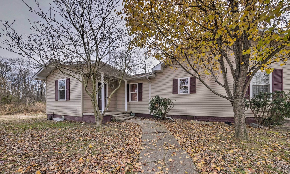Benton House | Benton House w/ Fishing & Hunting On-Site!