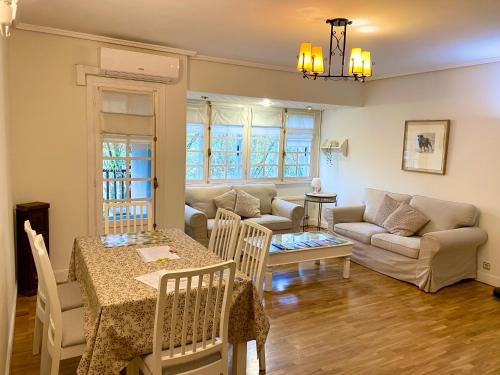 San Sebastian Apartment | BeraBera,Parking free,2WC,Terraza,Aire acond,Auto Checkin