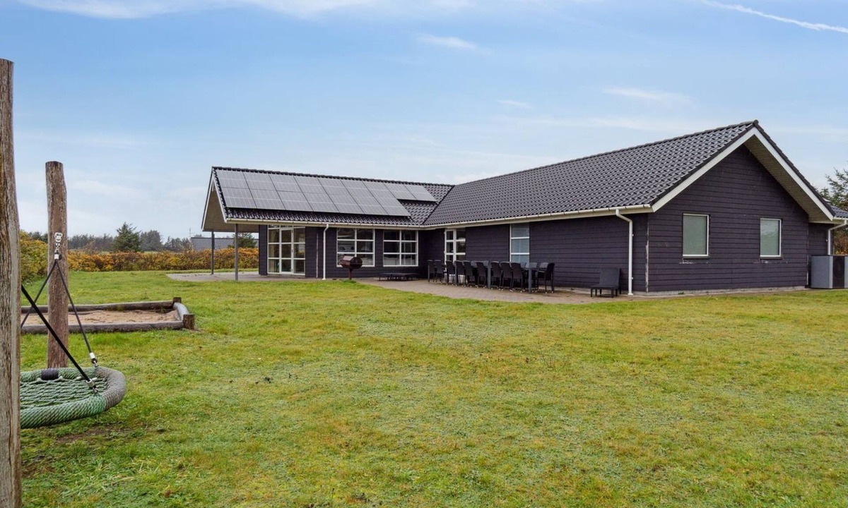 Nr. Lyngby Strand House | "Berenika" - 500m from the sea by Interhome