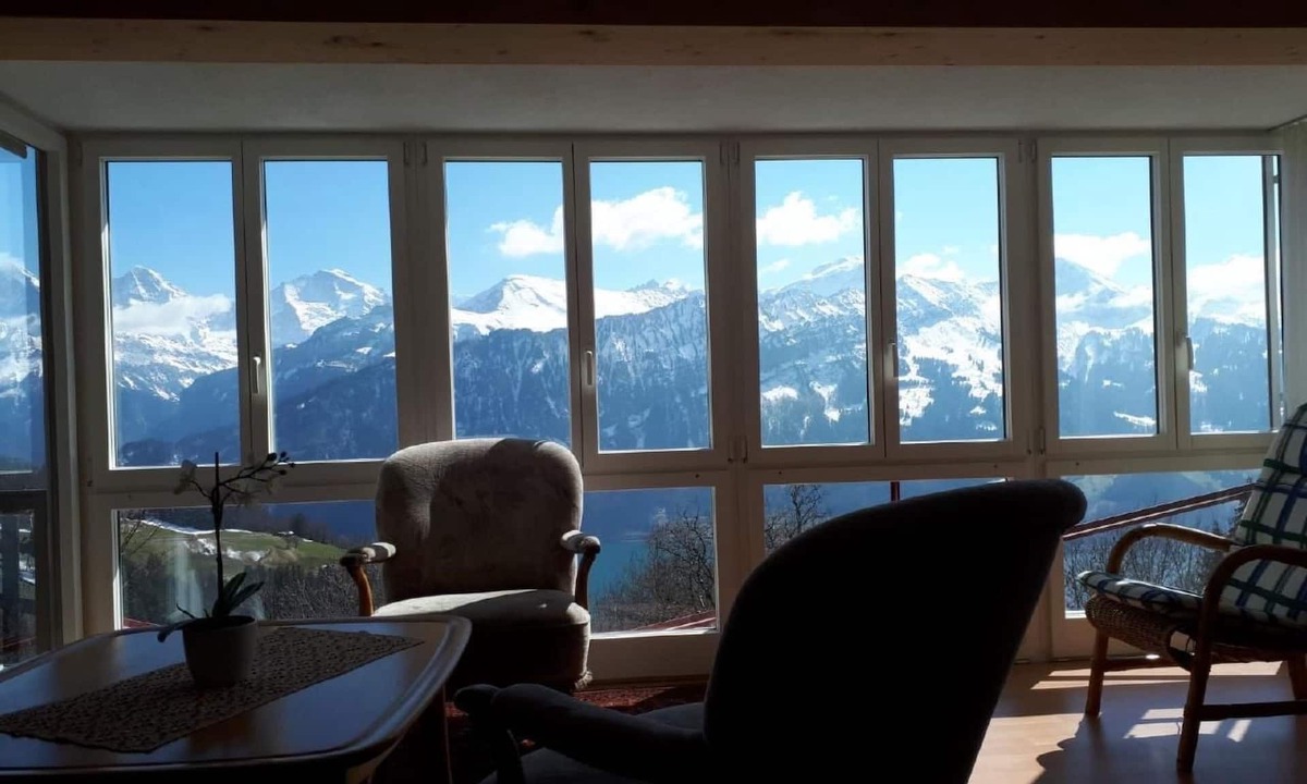 Beatenberg Apartment | Berg- und Seeblick by Interhome