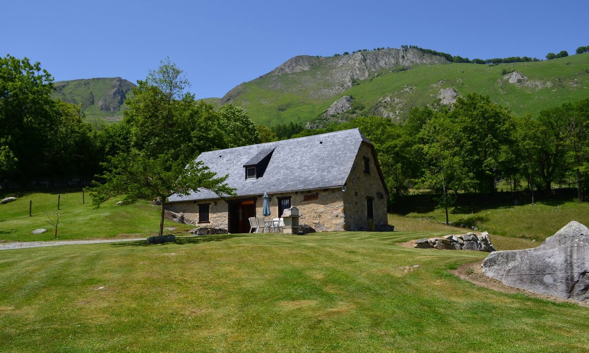 Arras-en-Lavedan House | Bergerie aménagée'. Ground floor adapted for people with reduced mobility.