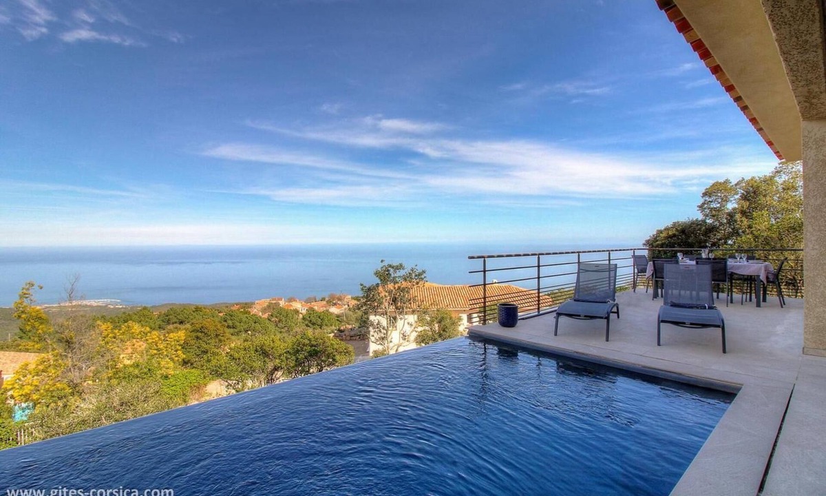 Sari-Solenzara Villa | Bergerie, Panoramic sea view, Heated pool, Gr20 access