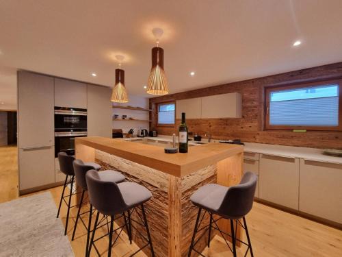 Saas-Fee Apartment | Berghof 2nd Floor