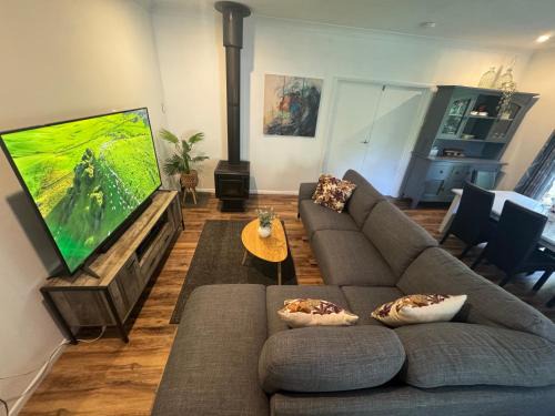 Mount Tamborine Apartment | Berghofen