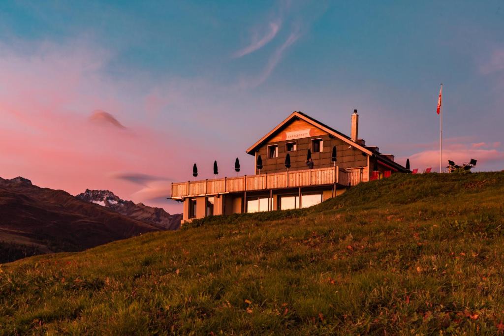 Ernen Cabin | Berghotel Chäserstatt