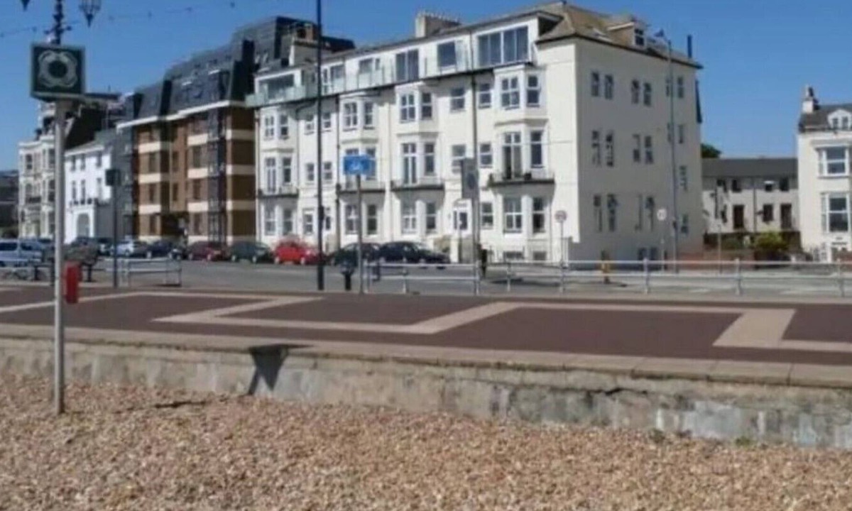 Southsea Apartment | Berkeley By the Beach