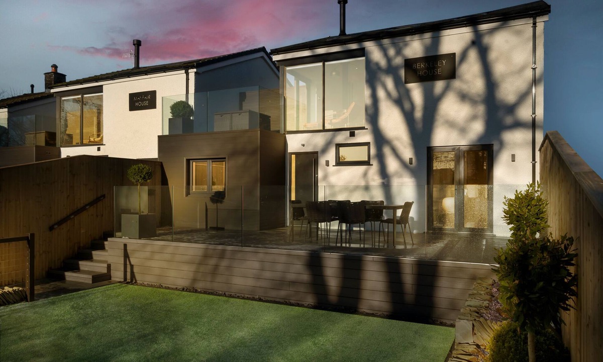 Bowness-on-Windermere Cottage | BERKELEY HOUSE, pet friendly, with open fire in Bowness-On-Windermere