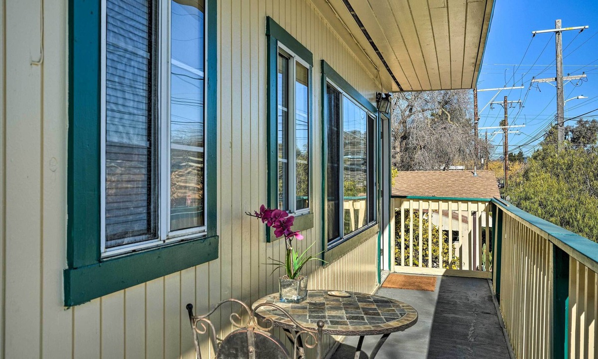 Southwest Berkeley House | Berkeley Townhome ~ 12 Mi to Downtown SF!