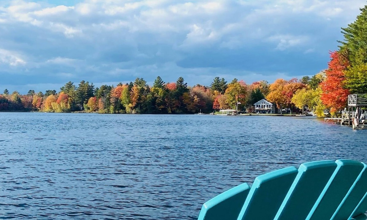 Hinsdale Cottage | Berkshires - Charming Lakefront Cottage