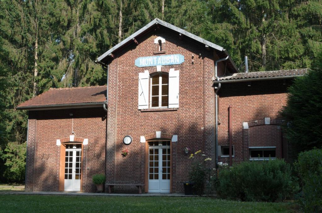 Montauban-de-Picardie Bed & Breakfast | Bernafay Wood B&B