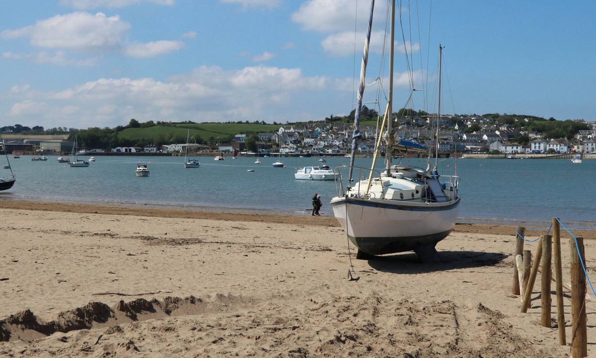 Hartland Cottage | Berry Bay