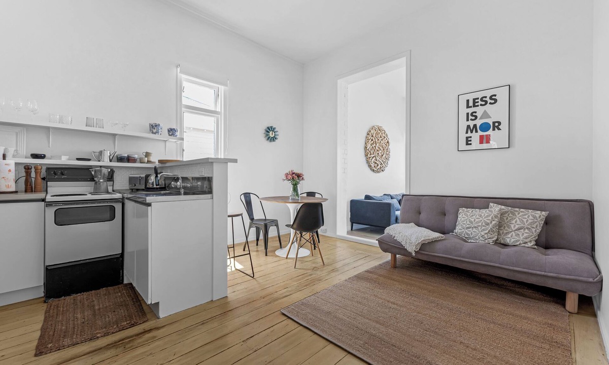 Stanley Point Apartment | Bespoke Stays - Rustic Stanley Bay Apartment