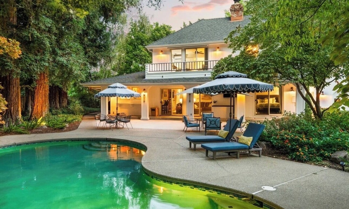 Chico House | Best Chico luxury experience.