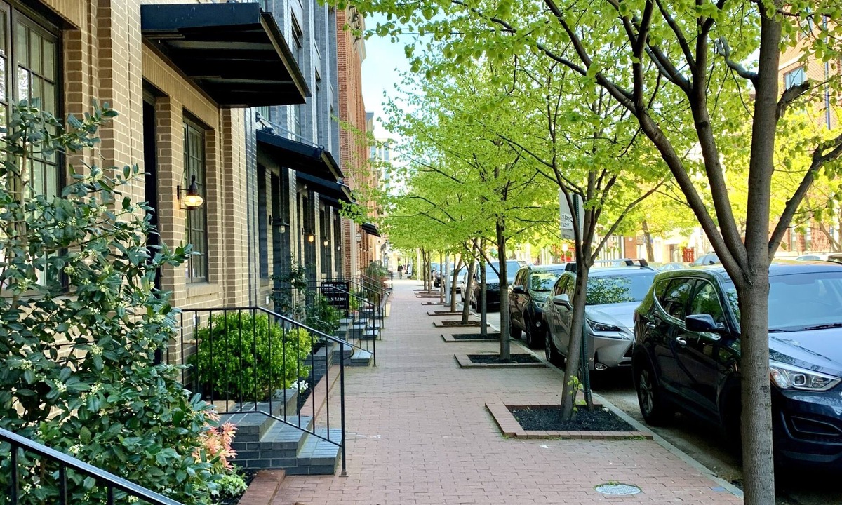 Fells Point Apartment | Best location History & Charm