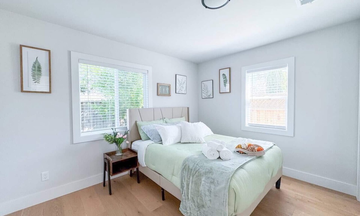 Sunnyvale House | Best Location | New Build | Tech | Laundry & A/C