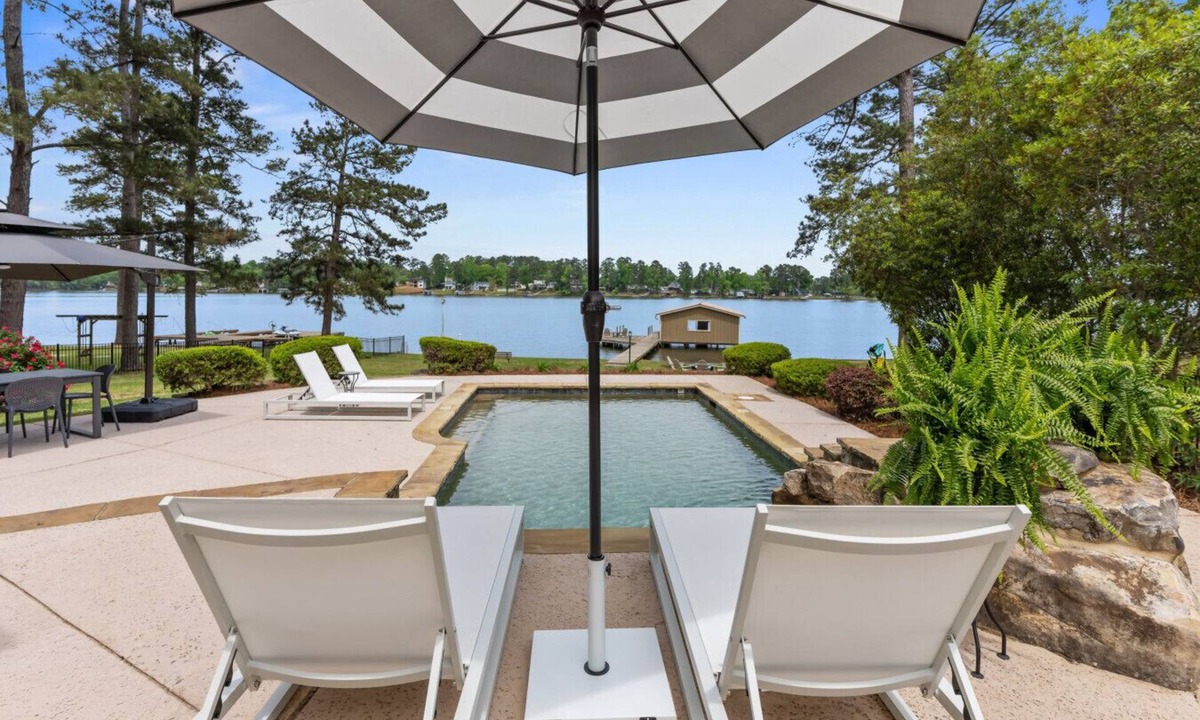 Milledgeville House | Best Location On Lake Sinclair