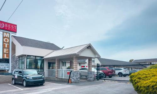 Bitter Lake Hotel | Best Motel