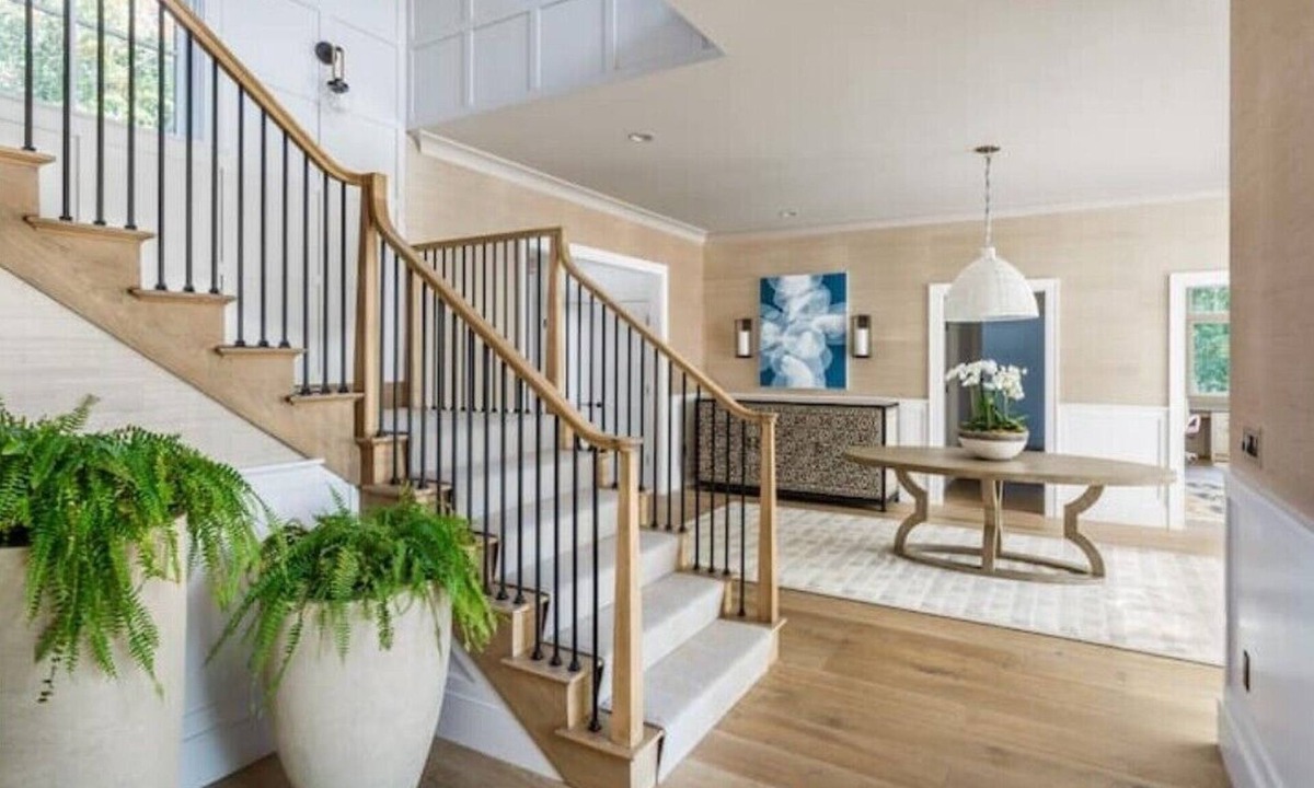 Lexington Villa | Best Place in Townnn