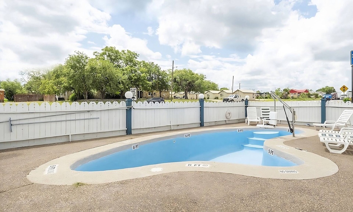 Three Rivers House | Best Place to Unwind! Pet-Friendly Property, Parking, Outdoor Pool!