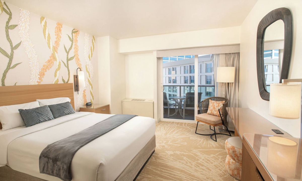 Ala Moana Condo | BEST RATE! ADA Studio Ala Moana Condominium (AH01)