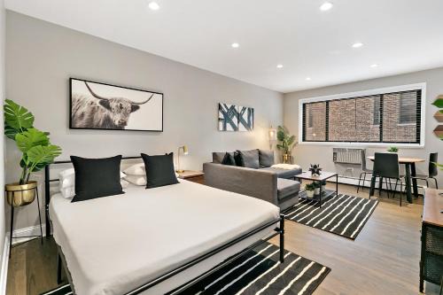 Lake View East Apartment | Best Studio Apt in Chicago close to Boystown - Oakdale 204 rep