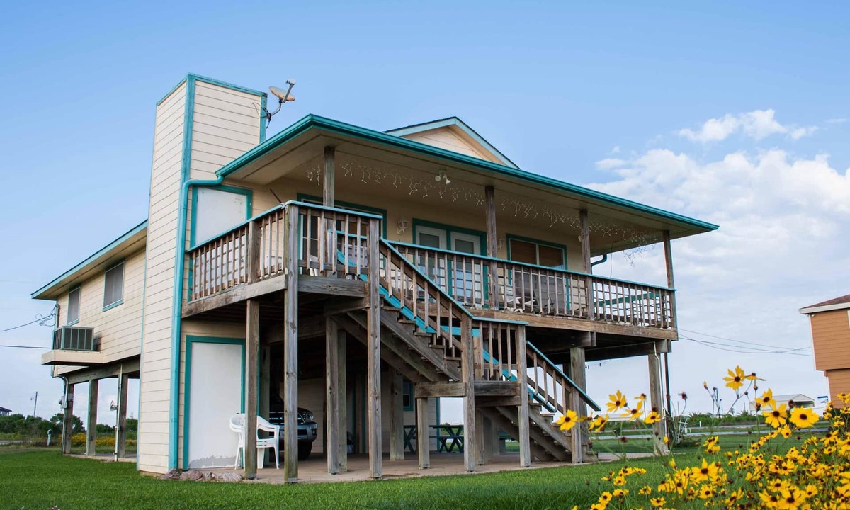 Cedar Lane House | Best View on Caney Creek