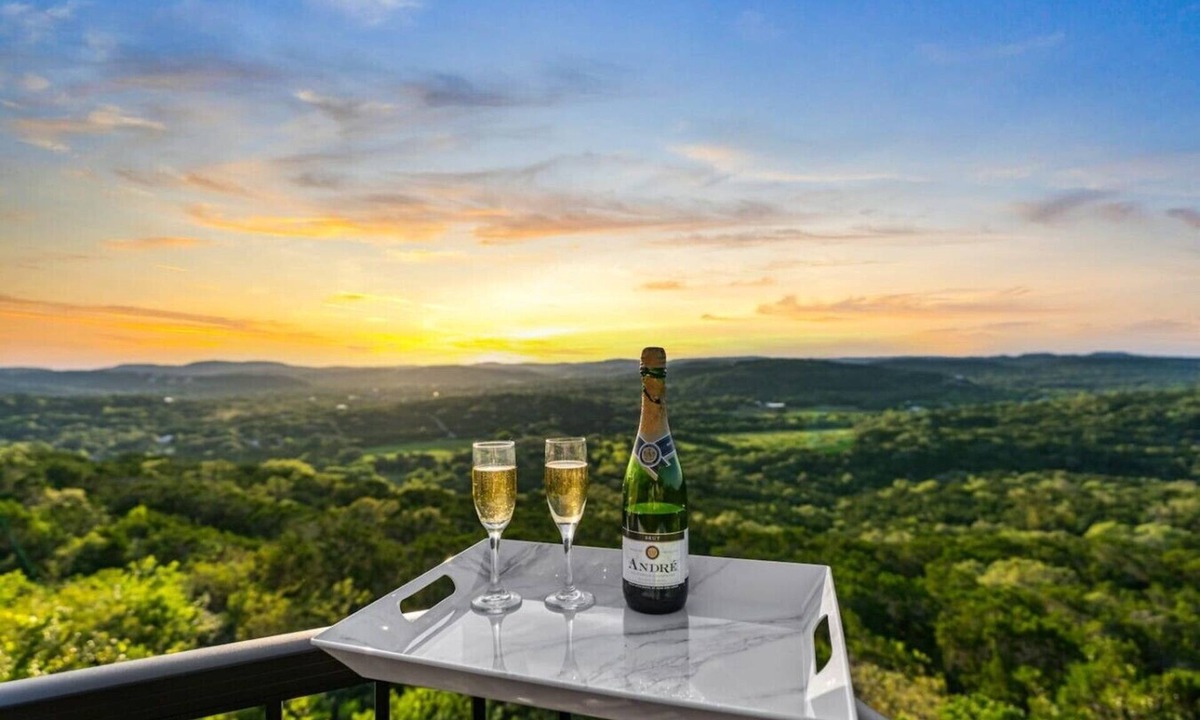 Helotes House | Best Views in Texas w/Sparkling Pool & Hot Tub