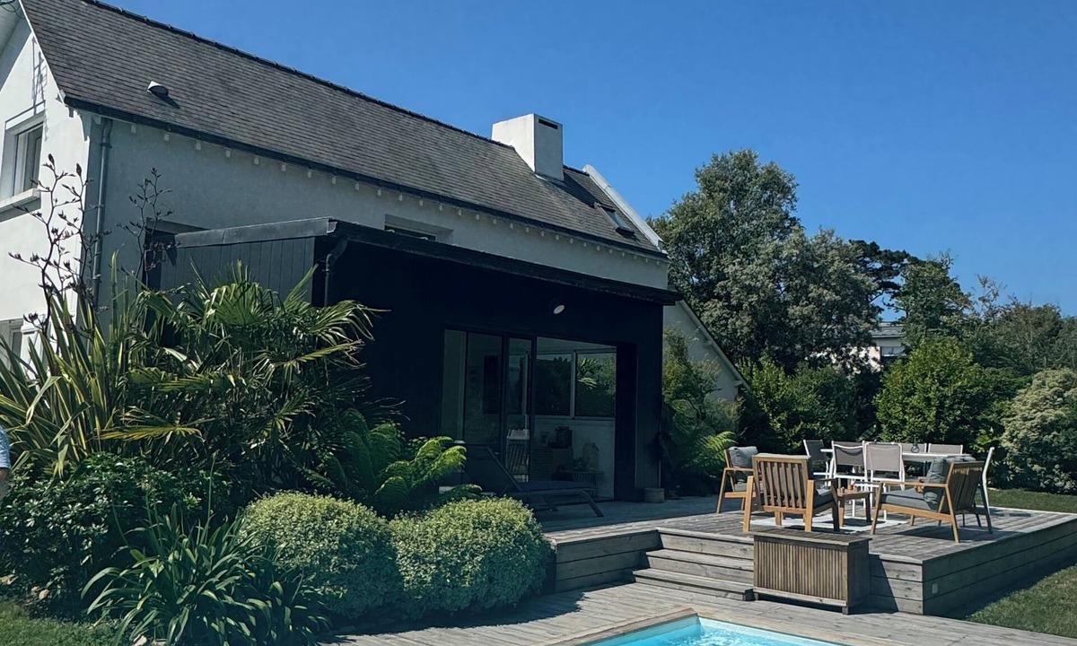 Pornichet Villa | best Villa with pool and garden in La Baule