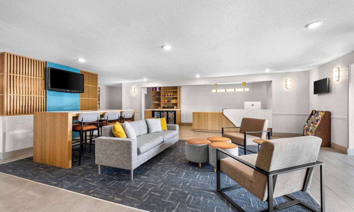 Crowley Hotel | Best Western Acadia Hotel