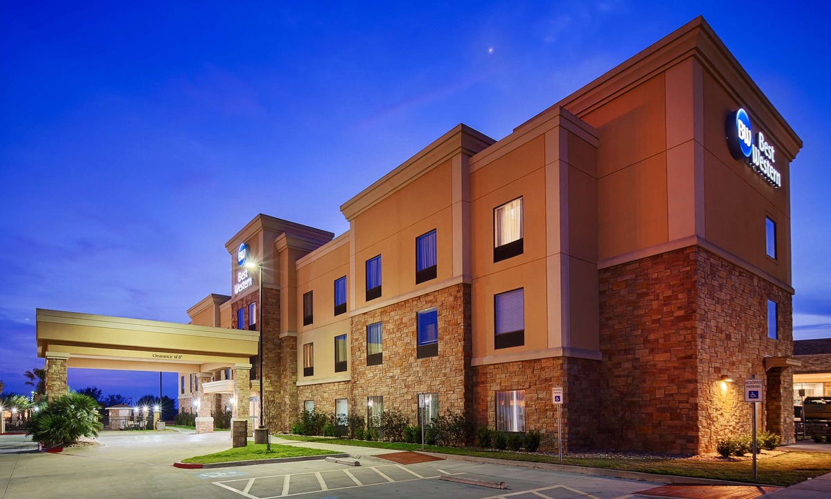 Bastrop Hotel | Best Western Bastrop Pines Inn