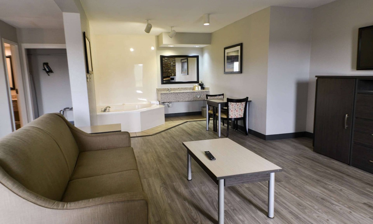 Townsend Hotel | Best Western Cades Cove Inn