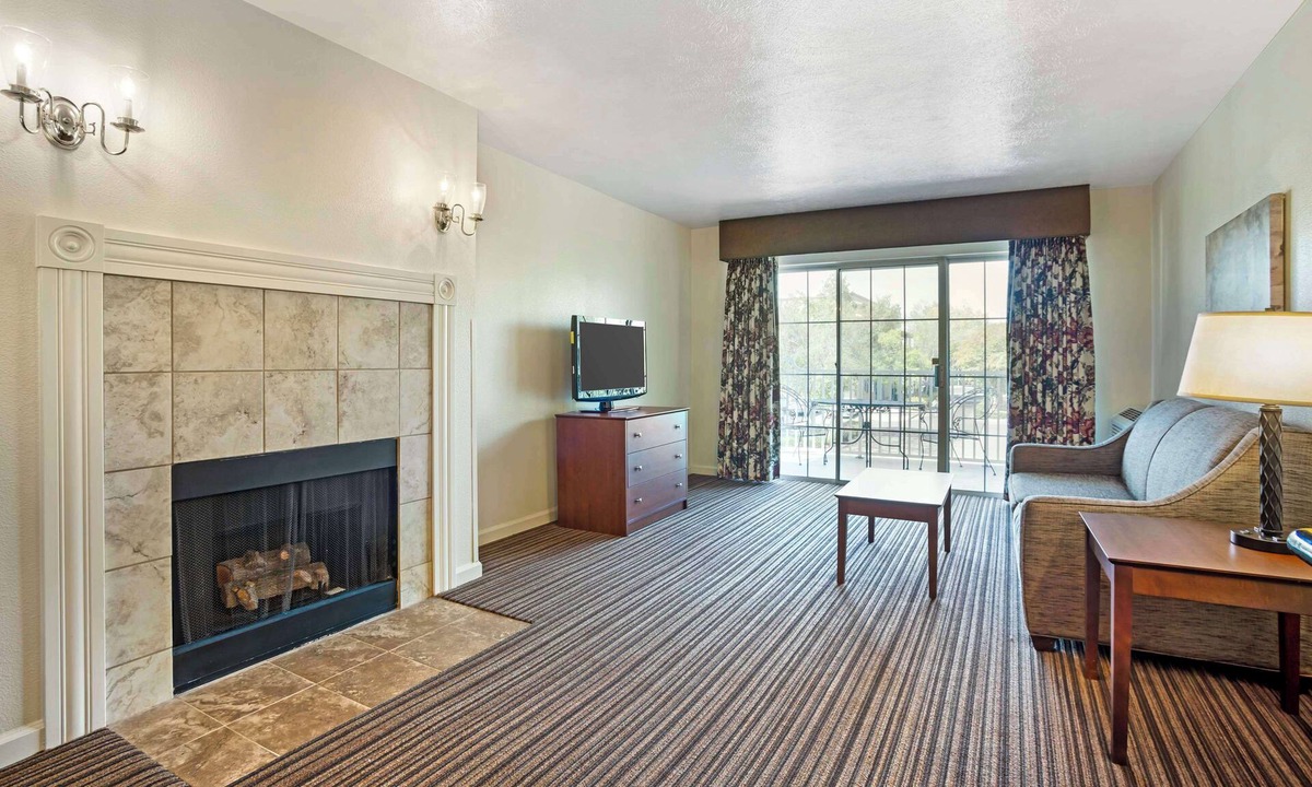 Clovis Hotel | Best Western Clovis Cole