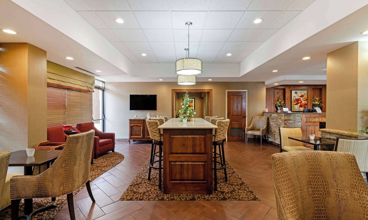 Cordele Hotel | Best Western Colonial Inn