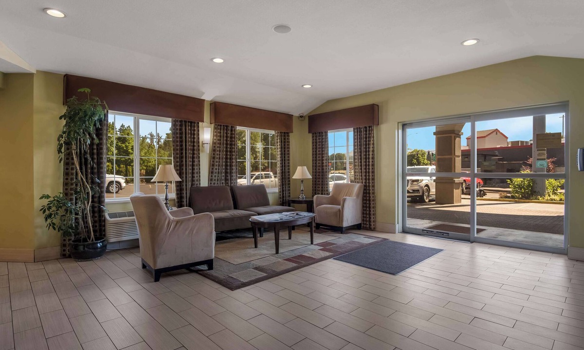 Cottage Grove Hotel | Best Western Cottage Grove Inn