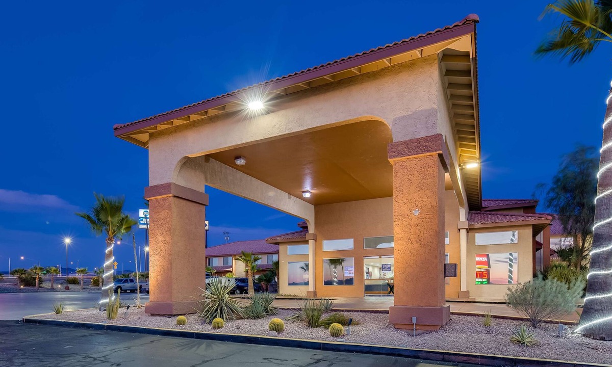Ehrenberg Hotel | Best Western Desert Oasis