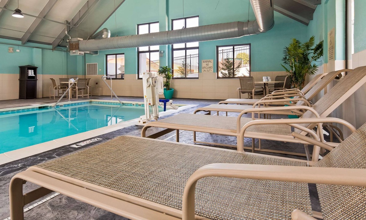 Morehead Hotel | Best Western Eagles Inn