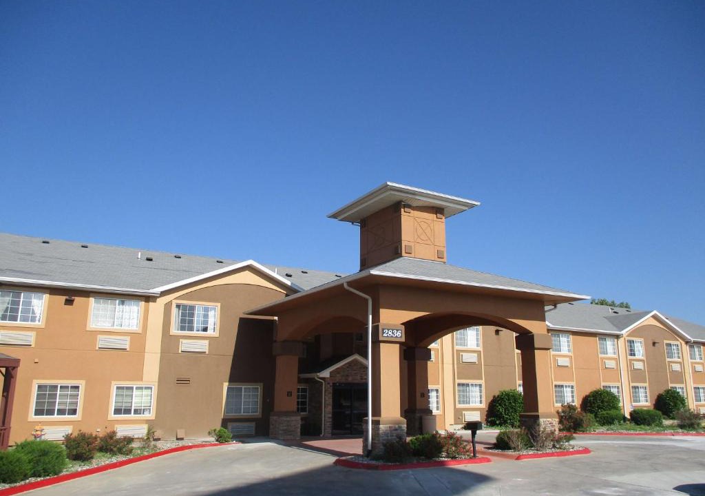 Emporia Hotel | Best Western Emporia Inn