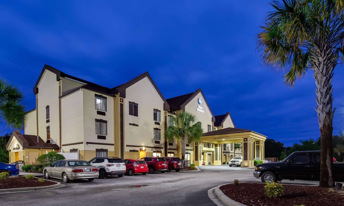 Latta Hotel | Best Western Executive Inn