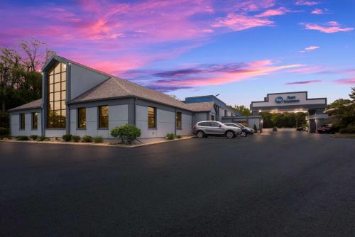 Battle Creek Hotel | Best Western Executive Inn