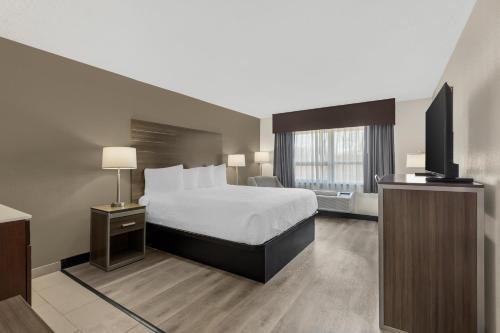 Utica Hotel | Best Western Gateway Adirondack Inn